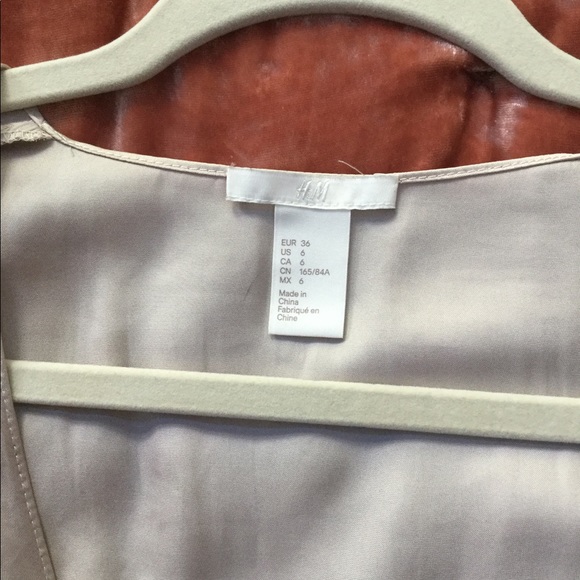 H&M - beige long sleeve blouse - Picture 3 of 6